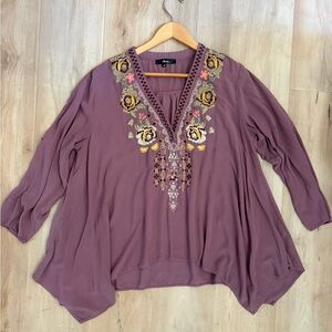 ANDREE BY UNIT Floral Embroidered boho Purple Blouse
